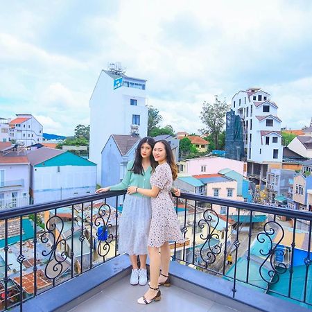 Hotel The Lush House Da Lat Esterno foto