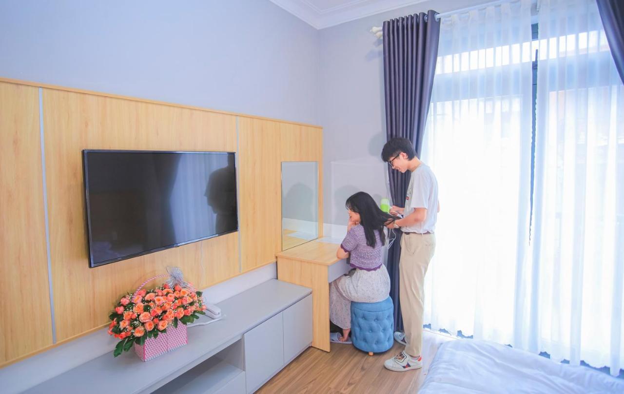 Hotel The Lush House Da Lat Esterno foto